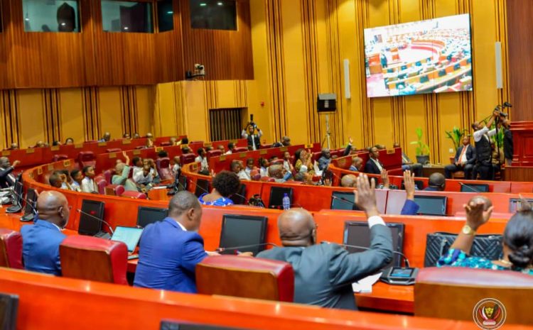  LE SENAT PROROGE L’ETAT DE SIEGE DANS LES PROVINCES DE L’ITURI ET DU NORD KIVU